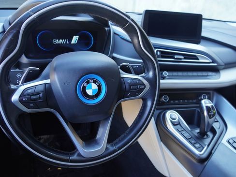 Used 2015 BMW i8 image 32