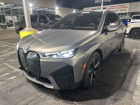 Used 2024 BMW iX M60 image 3