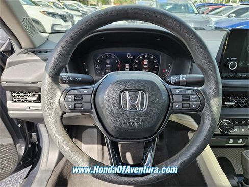 Certified 2025 Honda Accord SE image 19