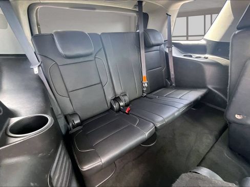 Used 2018 Chevrolet Tahoe Premier RWD image 28