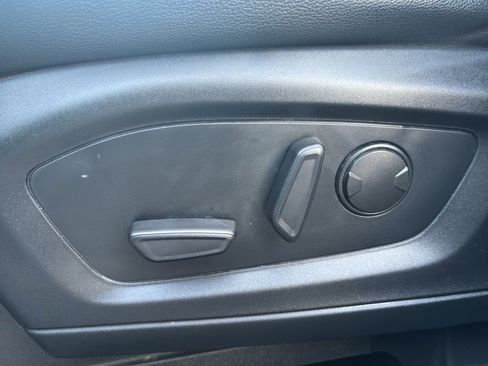 Used 2021 Ford Explorer Limited w/ Class III Trailer Tow Package image 19