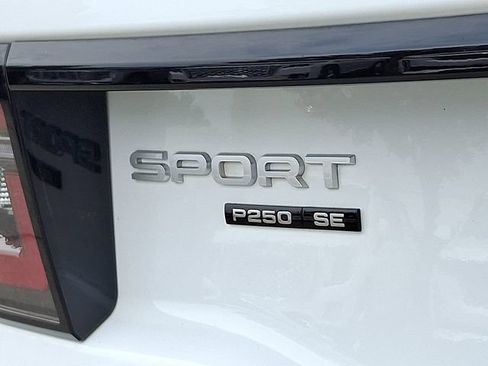 Used 2020 Land Rover Discovery Sport SE AWD/4WD image 33