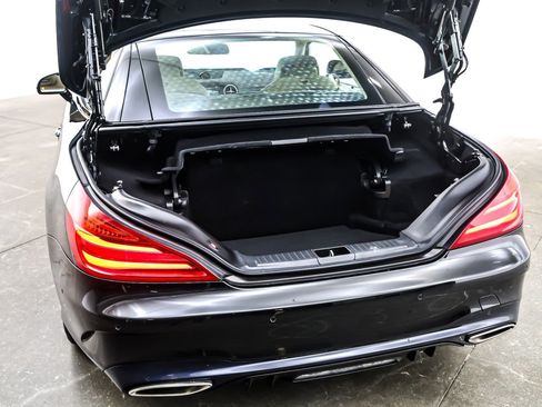 Used 2020 Mercedes-Benz SL 550 image 22