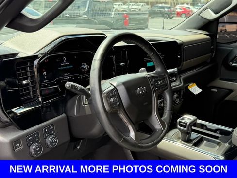 Used 2024 Chevrolet Silverado 1500 ZR2 AWD/4WD image 12