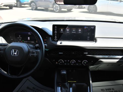 Used 2025 Honda Accord EX-L image 36
