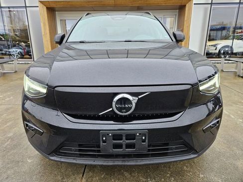 Used 2023 Volvo XC40 Recharge Ultimate image 2