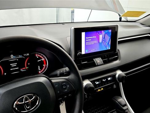 Used 2024 Toyota RAV4 LE image 21