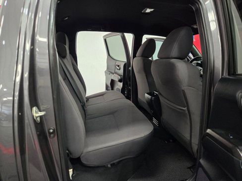 Used 2016 Toyota Tacoma TRD Sport image 72