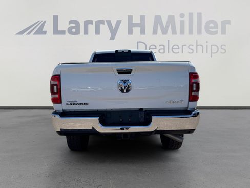 Used 2022 RAM 2500 Laramie AWD/4WD image 4