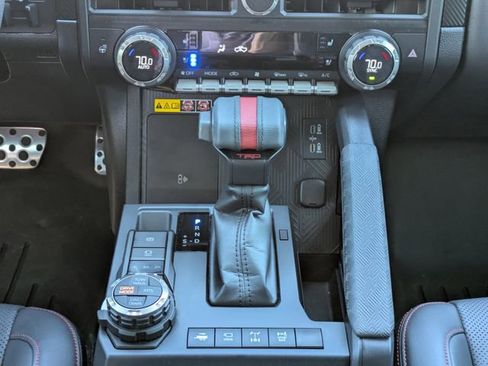 Used 2025 Toyota Tacoma TRD Pro AWD/4WD image 17