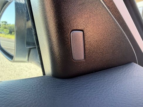 Used 2024 Nissan Sentra SR w/ SR Premium Package FWD image 12