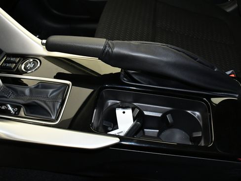 Used 2024 Mitsubishi Eclipse Cross LE image 30