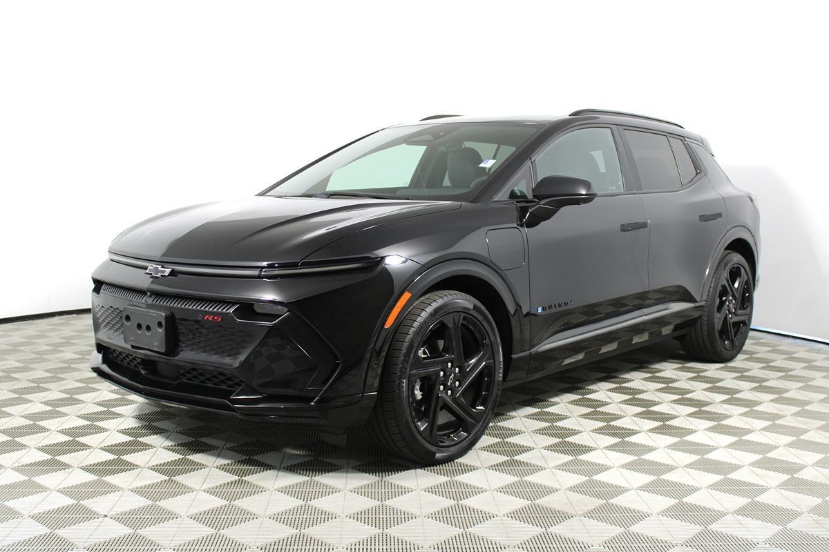 Used 2024 Chevrolet Equinox EV RS FWD image 30