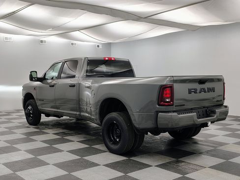 New 2026 RAM 3500 Big Horn AWD/4WD image 9
