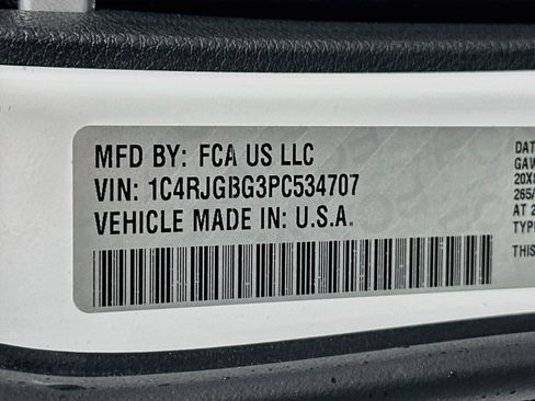 Used 2023 Jeep Grand Cherokee Limited RWD image 31