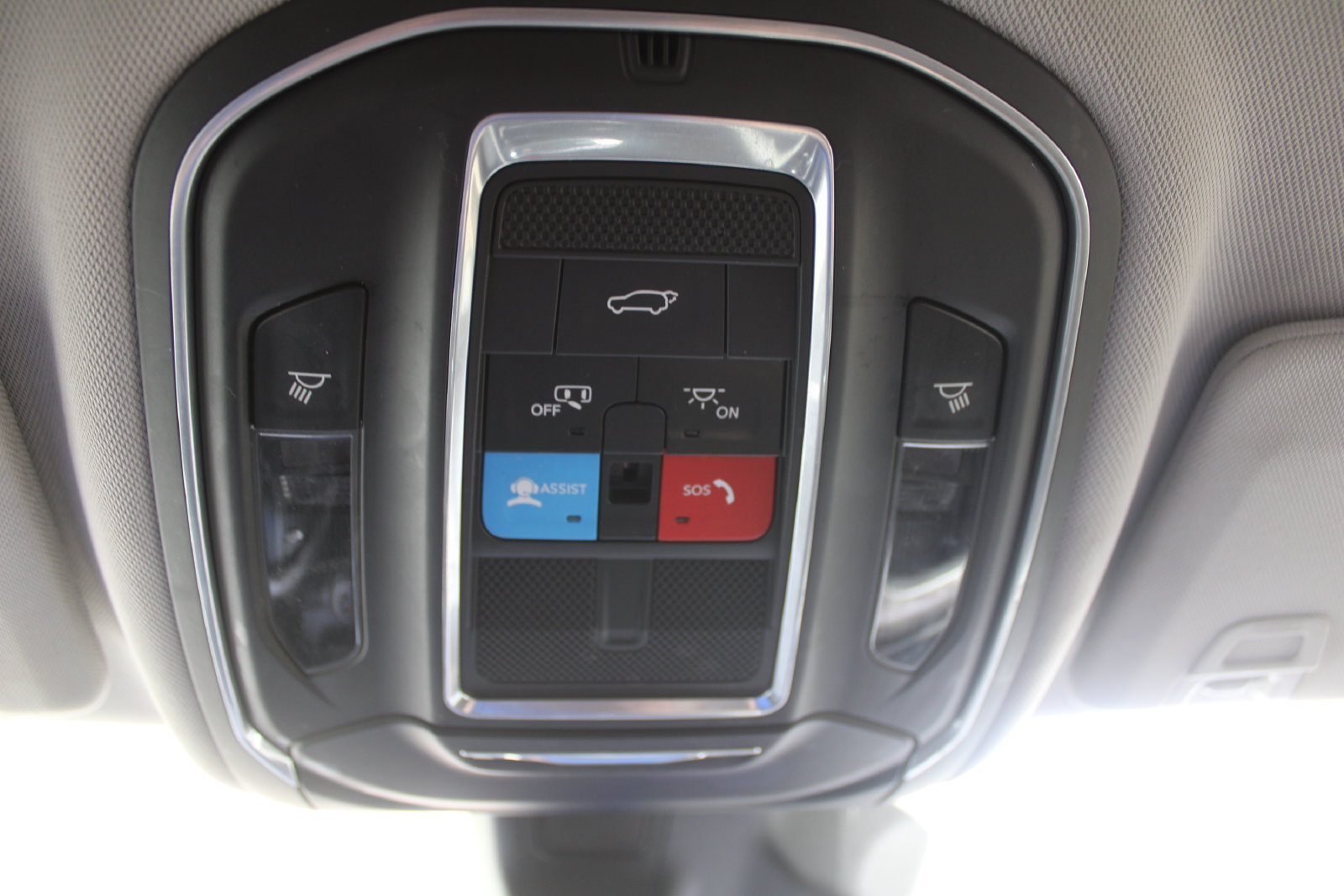 Used 2022 Jeep Grand Cherokee L Limited RWD image 53