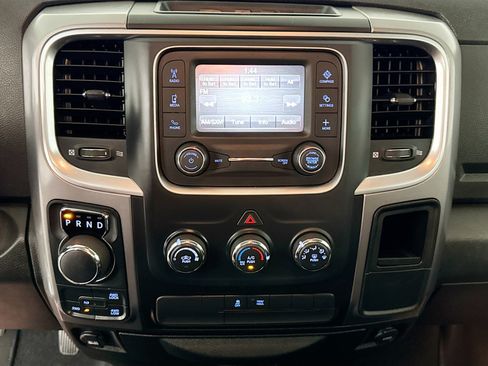 Used 2022 RAM 1500 Classic SLT AWD/4WD image 26