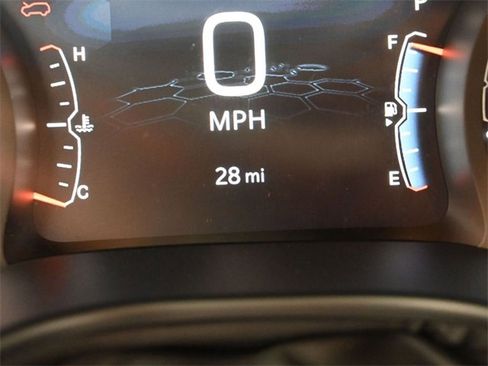 New 2026 Jeep Compass Latitude w/ Sun and Sound Group image 37