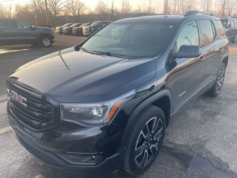 Used 2019 GMC Acadia SLT w/ Black Edition image 1