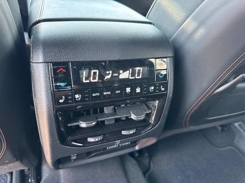 Used 2025 Jeep Grand Cherokee L Summit AWD/4WD image 18