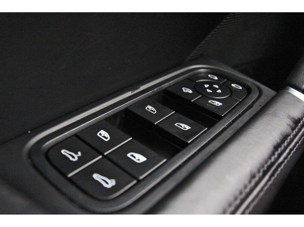 Used 2023 Porsche Cayenne GTS AWD/4WD image 20