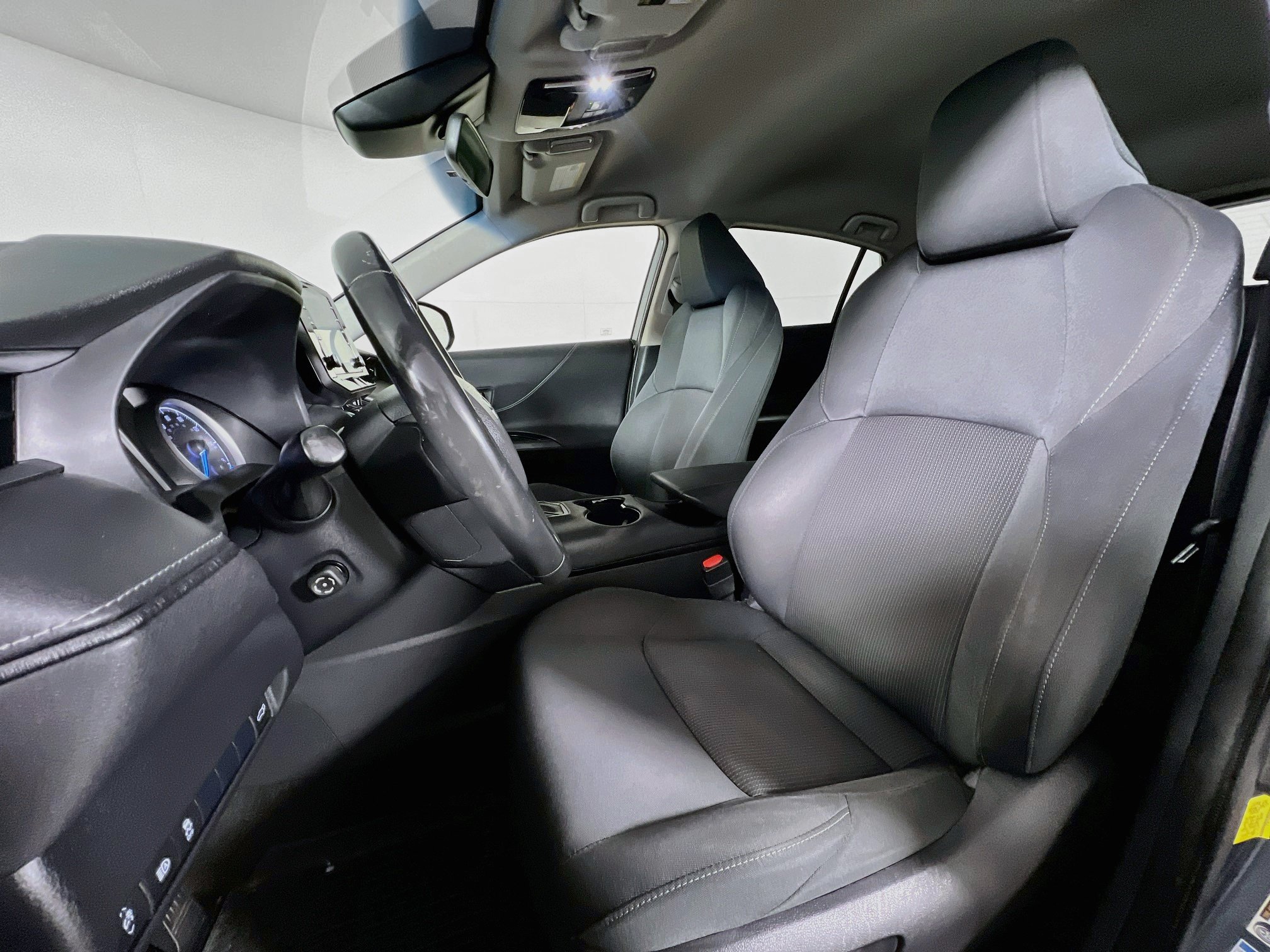 Certified 2021 Toyota Venza LE AWD/4WD image 11