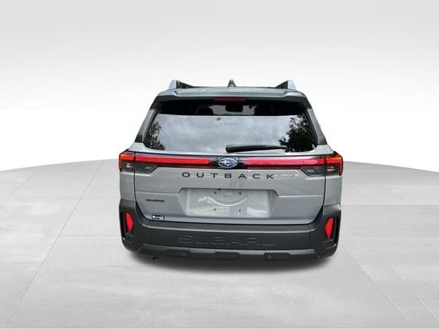 Used 2026 Subaru Outback Premium AWD/4WD image 4