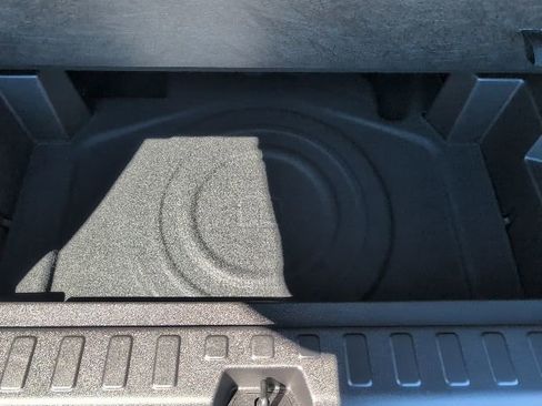 Certified 2024 Chevrolet Equinox RS image 40