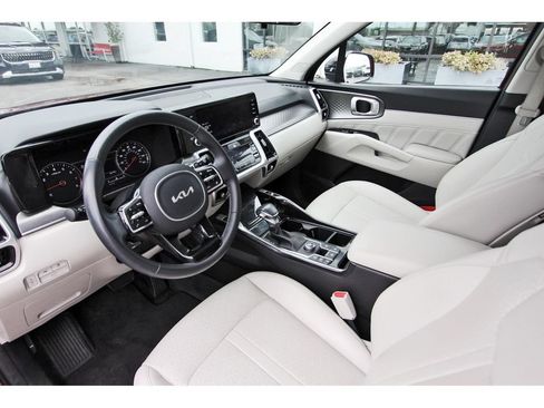 Certified 2022 Kia Sorento SX FWD image 16