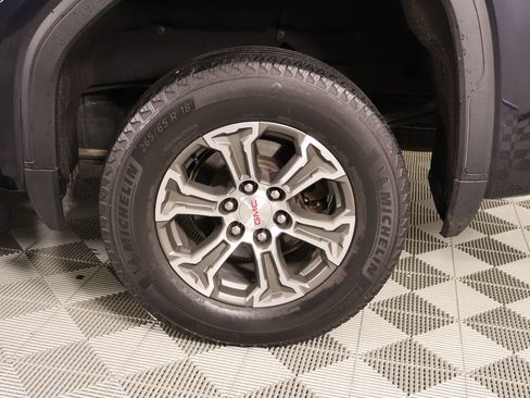 Used 2022 GMC Sierra 1500 SLT RWD image 18