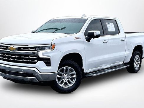 Used 2025 Chevrolet Silverado 1500 LTZ w/ Z71 Off-Road Package AWD/4WD image 3