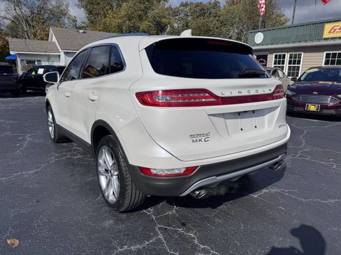 Used 2017 Lincoln MKC Reserve image 4