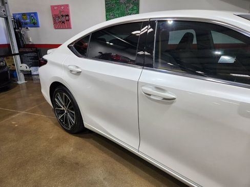 Used 2023 Lexus ES 300h image 43