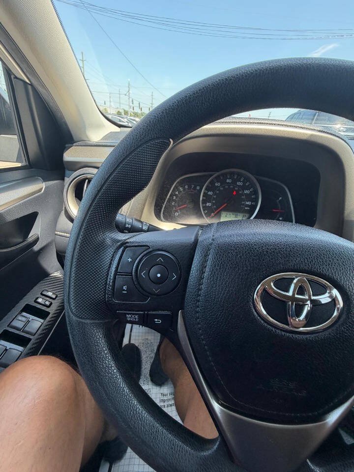 Used 2013 Toyota RAV4 XLE AWD/4WD image 61