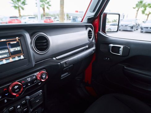 Used 2021 Jeep Gladiator Sport image 53