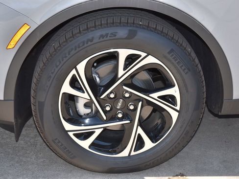 New 2026 Lincoln Nautilus Premier image 47