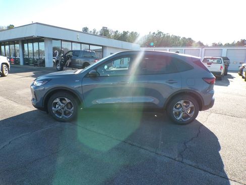 New 2026 Ford Escape ST-Line w/ Cold Weather Package image 4