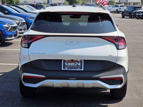 Used 2023 Kia Sportage EX w/ EX Premium Package AWD/4WD image 5