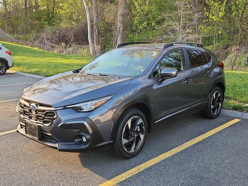 Used 2024 Subaru Crosstrek 2.5i Limited AWD/4WD image 3