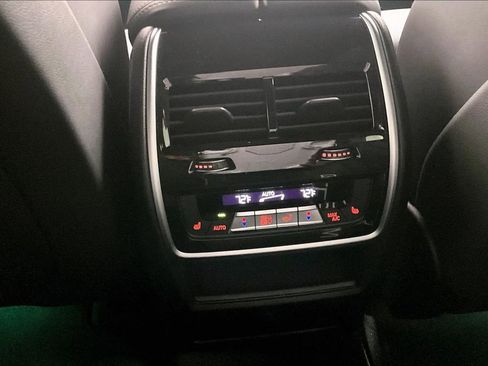 Used 2023 BMW X5 xDrive40i w/ Premium Package image 25