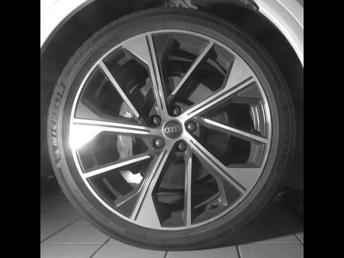 Certified 2023 Audi SQ5 Premium Plus w/ Premium Plus Package AWD/4WD image 27