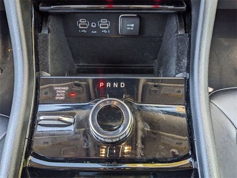 Used 2022 Jeep Grand Cherokee L Limited w/ Black Appearance Package image 16