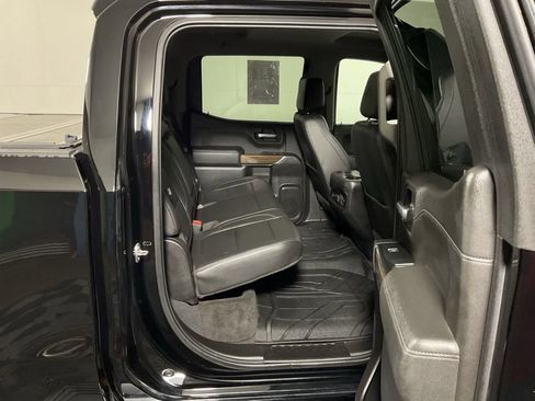 Used 2019 Chevrolet Silverado 1500 RST w/ True North Edition AWD/4WD image 32