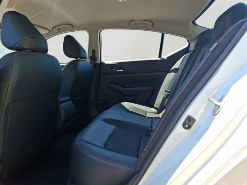 Used 2025 Nissan Altima 2.5 SR AWD/4WD image 8