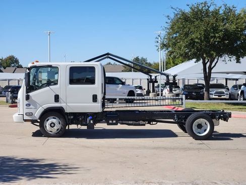New 2024 Chevrolet Low Cab Forward 4500XD RWD image 10