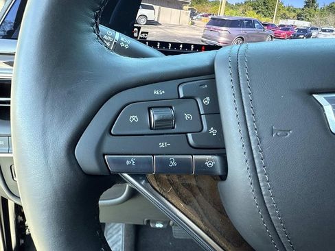 Certified 2024 Cadillac Escalade ESV Sport Platinum w/ LPO, ONYX Package image 31