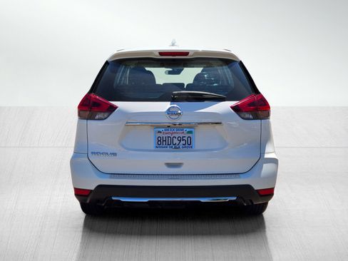 Used 2019 Nissan Rogue S FWD image 5