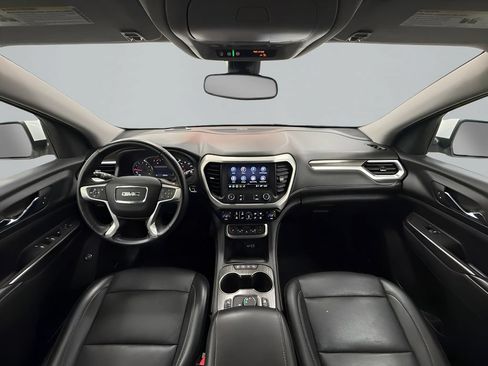 Used 2023 GMC Acadia SLT FWD image 16