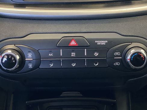 Used 2019 Kia Sorento AWD image 22