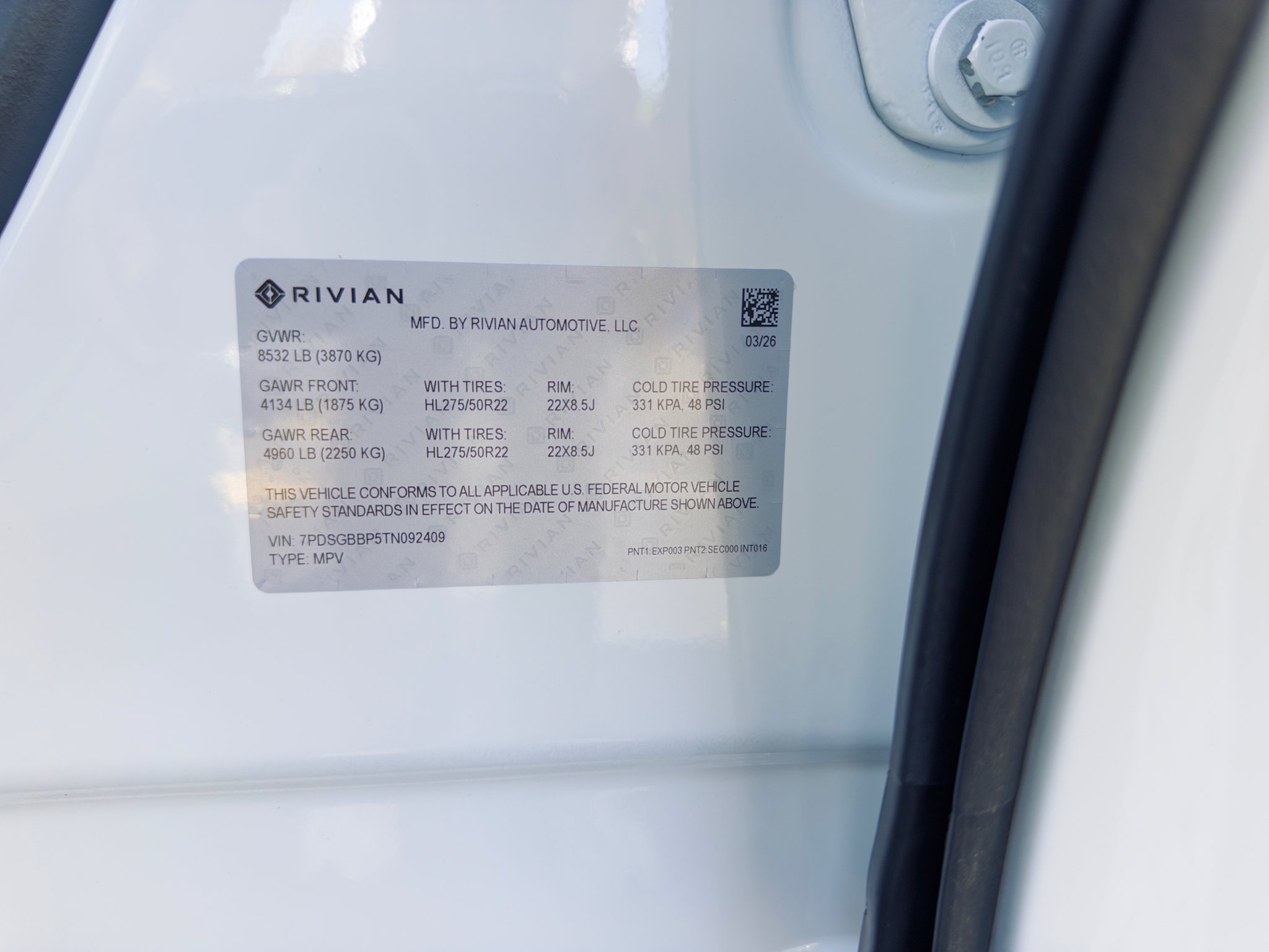 Used 2026 Rivian R1S Premium Tri AWD/4WD image 30